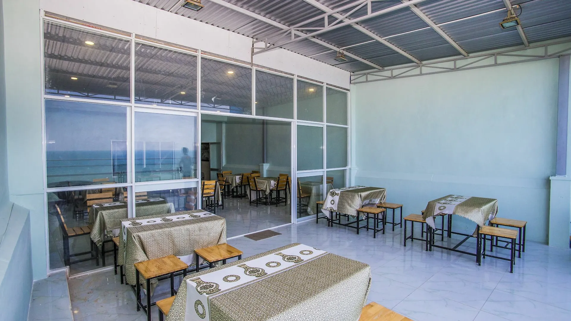 Hoan Hai Hotel Nha Trang 3*,